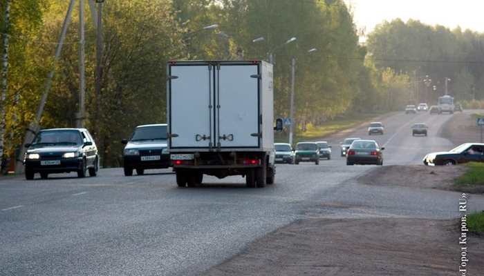 Что важнее: путепровод в Чистых Прудах или ремонт областных дорог?