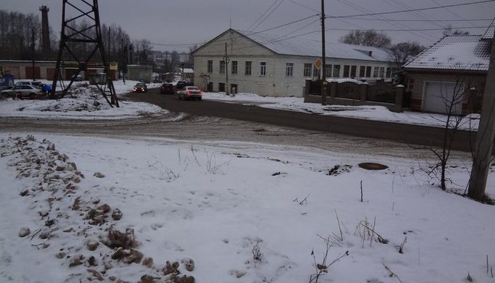 На Тимирязева неизвестный сбил женщину прямо на тротуаре
