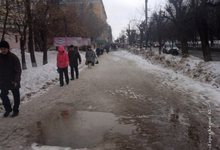 Грязные дороги и тротуары кировчанам придется терпеть еще 2 года