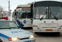 Горожане часами ждут общественный транспорт из-за пьянства водителей