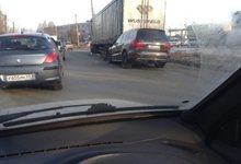 На Производственной «Мерседес» влетел в фуру