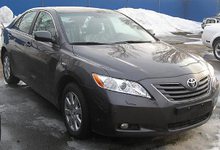 Гараж Правительства области пополнят 11 автомобилей Toyota Сamry