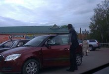 Глава Омутнинского района, лишенный прав за вождение в нетрезвом виде, по-прежнему ездит за рулем (ФОТО)