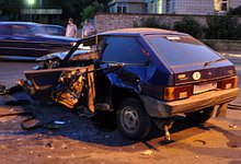 Крупное ДТП: «восьмёрка» вылетела на тротуар и сбила 2 пешеходов