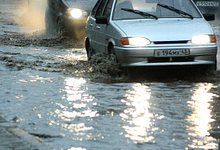 Осенний дождь: вновь потоп у Ботанического сада