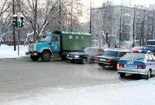 Утреннее ДТП: водитель сбил школьницу и скрылся с места аварии