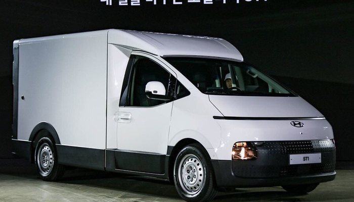 Hyundai объявил о старте продаж нового легкого грузовика