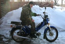 За езду без прав, водителей мопедов в этом году штрафовать не будут