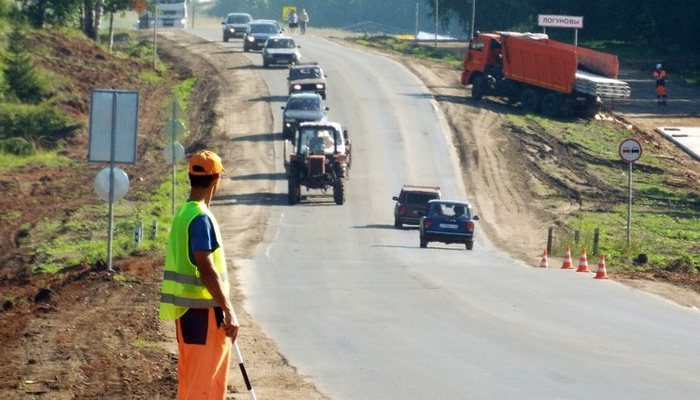 Транспортного налога не хватает на ремонт кировских дорог