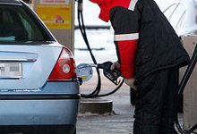 Цены на бензин. Опт падает, розница неизменна