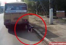 Водитель «пазика», который протащил пассажира по дороге, заплатит штраф