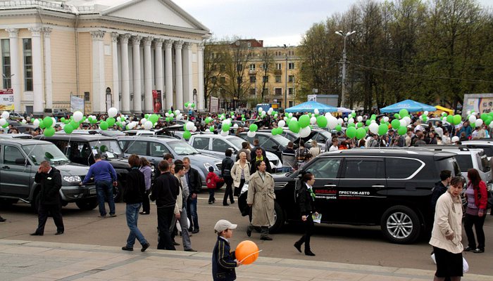 На Театральной площади пройдет масштабная выставка машин