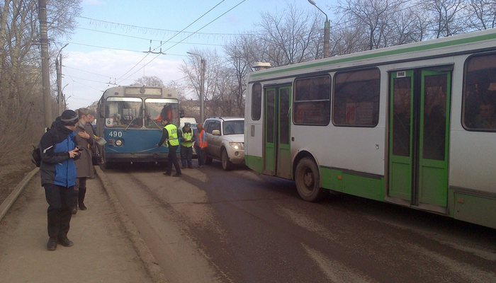 Авария на Московской спровоцировала большой затор