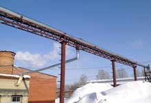 Водитель на Северо-Садовой врезался в теплотрассу, оставив квартал без воды