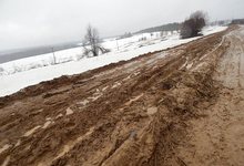 С приходом весны дороги в Омутнинске превратились в грязевое месиво