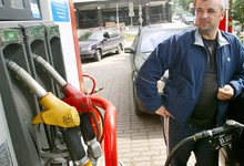 Работай на бензин! В США топливо в 9 раз доступнее, чем в Кирове