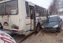 В Чепецке три пассажирки Форда попали в больницу из-за аварии