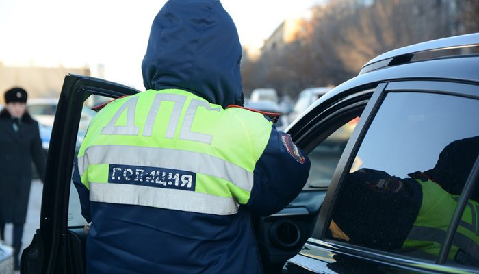 В некоторых регионах России начнут платить за доносы о нарушителях на дорогах