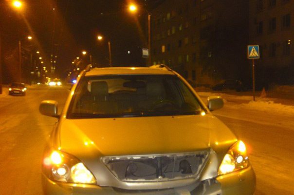 Полиция разыскивает водителя «Лексуса» сбившего девушку на Попова