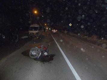 ДТП. Мотоциклист погиб под колесами микроавтобуса