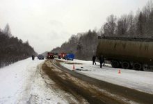 Водителя фуры, по вине которого погибли 6 пассажиров автобуса, арестовали