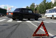 На пешеходном переходе сбили мужчину