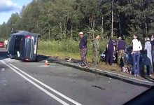 На трассе Киров-Советск столкнулись 3 иномарки: есть погибший