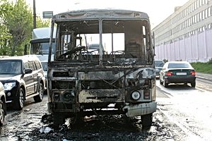 В Кирове дотла сгорел автобус