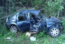 Пять подростков на «Рено» вылетели в кювет 