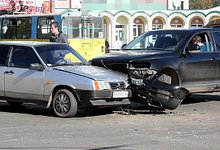 ДТП: Volkswagen Touareg и «девятка» не поделили перекресток