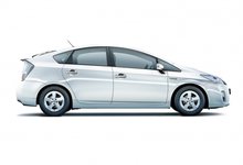 Toyota отзывает в России гибридные автомобили Prius