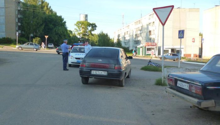 Кировские водители не желают пропускать велосипедистов