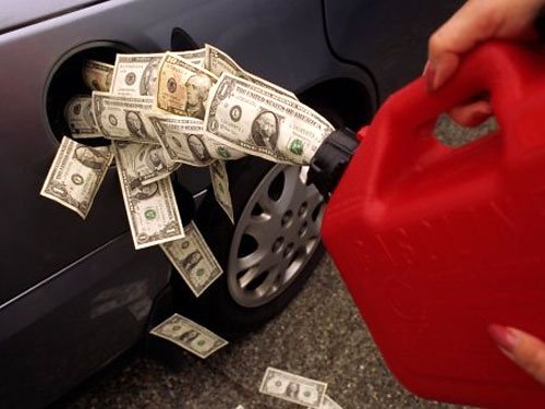 В 2014 году литр бензина будет стоить около 40 рублей