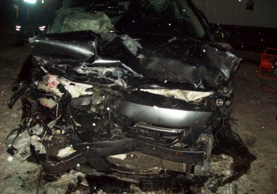Двое погибли при столкновении Тойоты и Лады Гранта