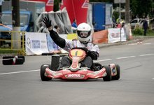 Асфальтовое кольцо: скорость, адреналин, запах жженой резины