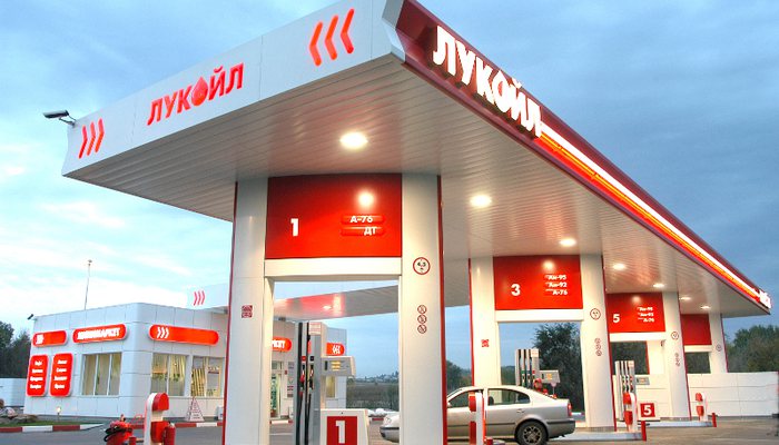 «Лукойл» законно повысил цены на бензин