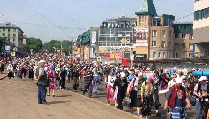 Движение в Кирове остановят из-за крестного хода