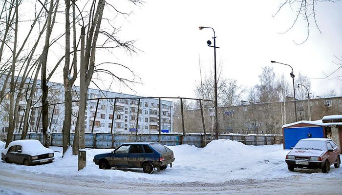 Чепецкие власти предложили сделать парковку на месте детской площадки