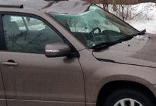 Сугробы наносят ущерб