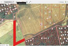 Застройщик 3 месяца не убирает свалку на единственной дороге в Урванцево 