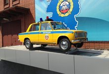 В Кирове появился памятник первому автомобилю ГАИ