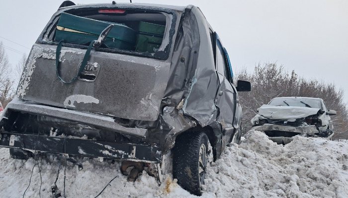 Четыре человека пострадали в ДТП с Kia и Renault в Советском районе