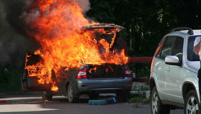 В Кировской области сгорели два автомобиля