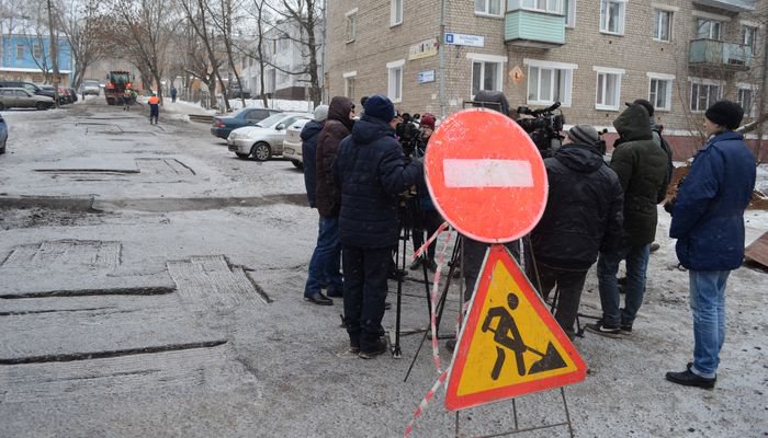 Ямочный ремонт в Кирове: отремонтировано уже более 30-ти участков дороги