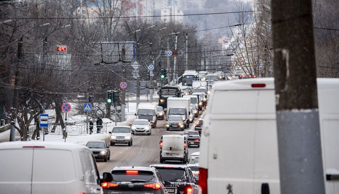 В России выросли продажи легковых автомобилей на треть