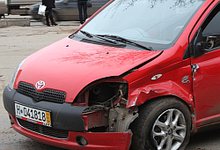 ДТП: «Toyota» и «Renault» столкнулись на перекрестке Октябрьский-Московская