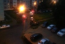 Пьяный водитель повредил чужое авто на парковке и попытался сбежать