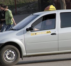 Сотрудники ГИБДД активно штрафуют водителей такси