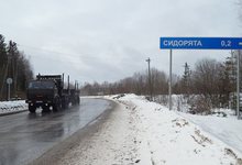 Три километра до ближайшей остановки. Деревни оставляют без автобусов