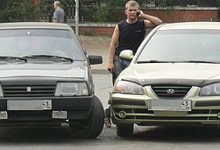 ДТП: два автомобиля сцепились на повороте